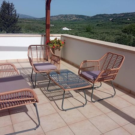 Villa Silvia By Andrian Villas Kalamitsion Alexandrou Bagian luar foto
